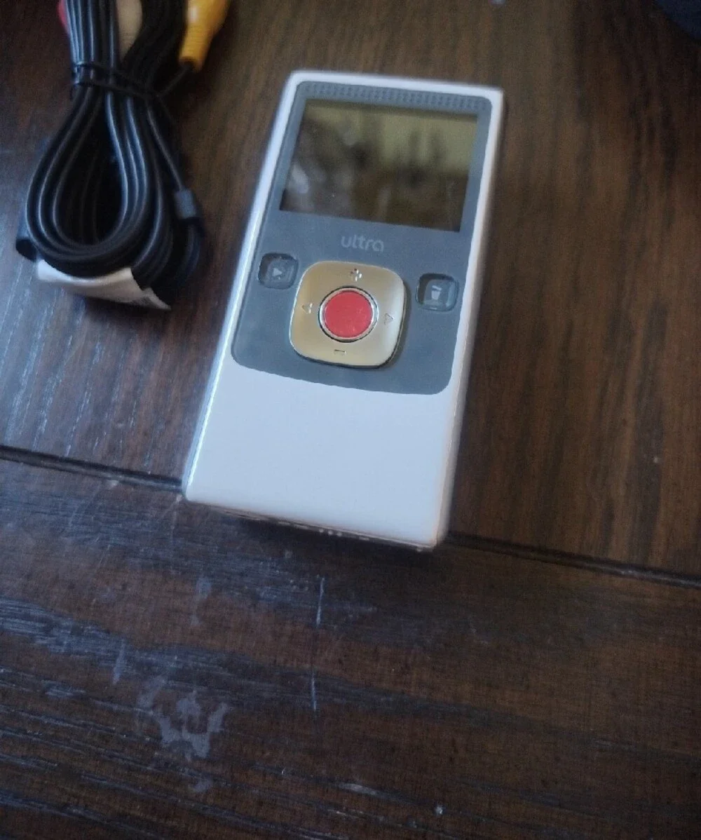 N/A white pocket